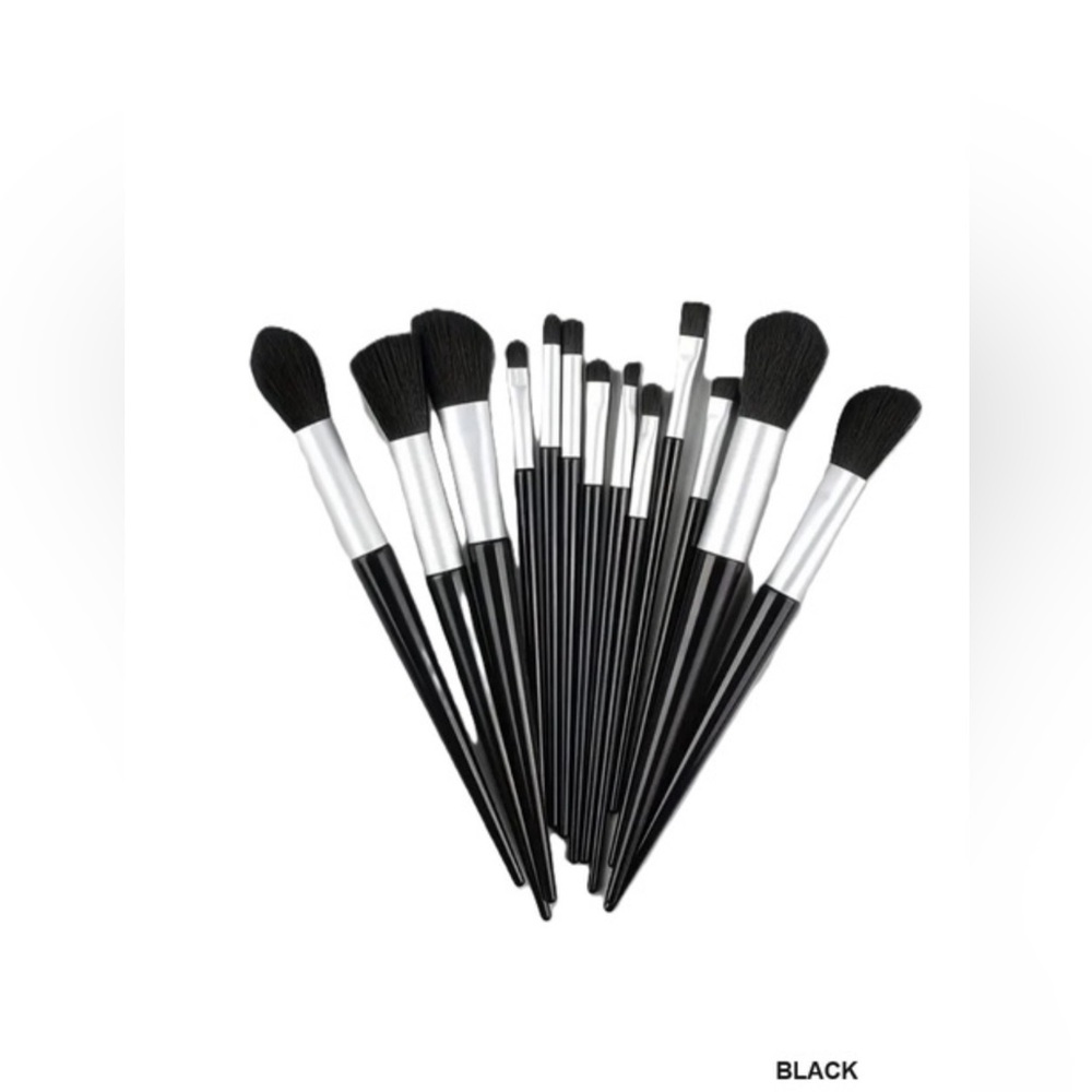 NWT 13 Piece Makeup Brush Set With Storage Bag - Picture 5 of 16
